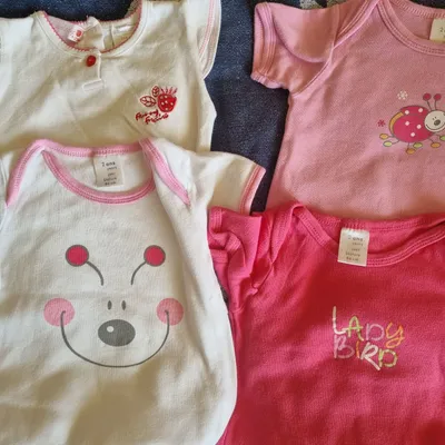 Lot bodys manche courte fille 2ans 